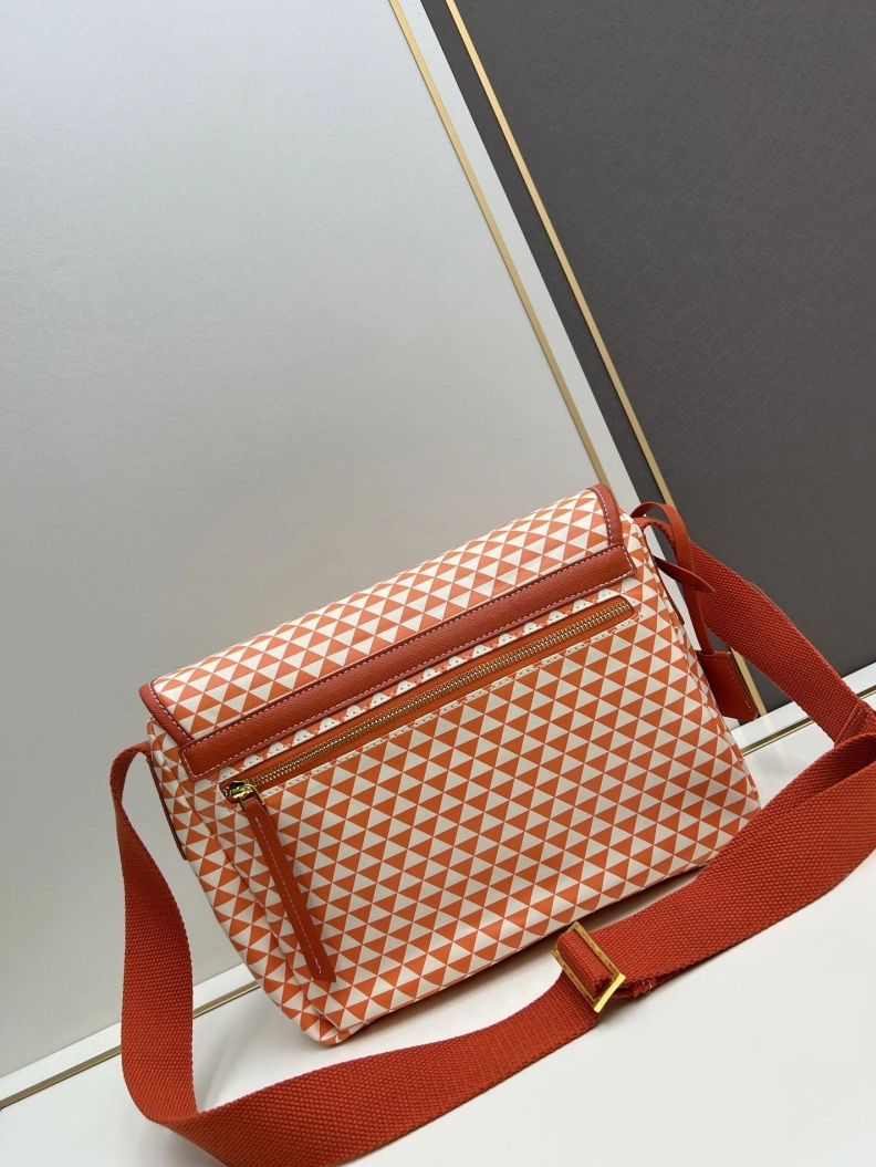 WellDesigned Prxdx Satchel Bags 58756