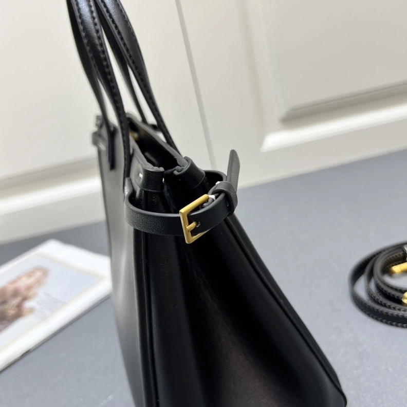 Flexible Vxlxntino Handle Bags 77177