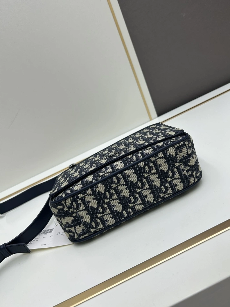 Dxxr Satchel bags Fashionable 61708