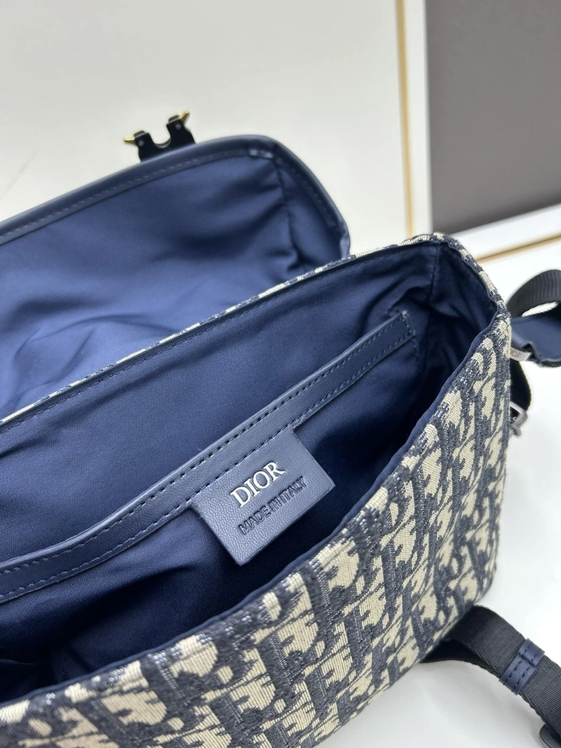 Dxxr Satchel bags Vibrant 61691