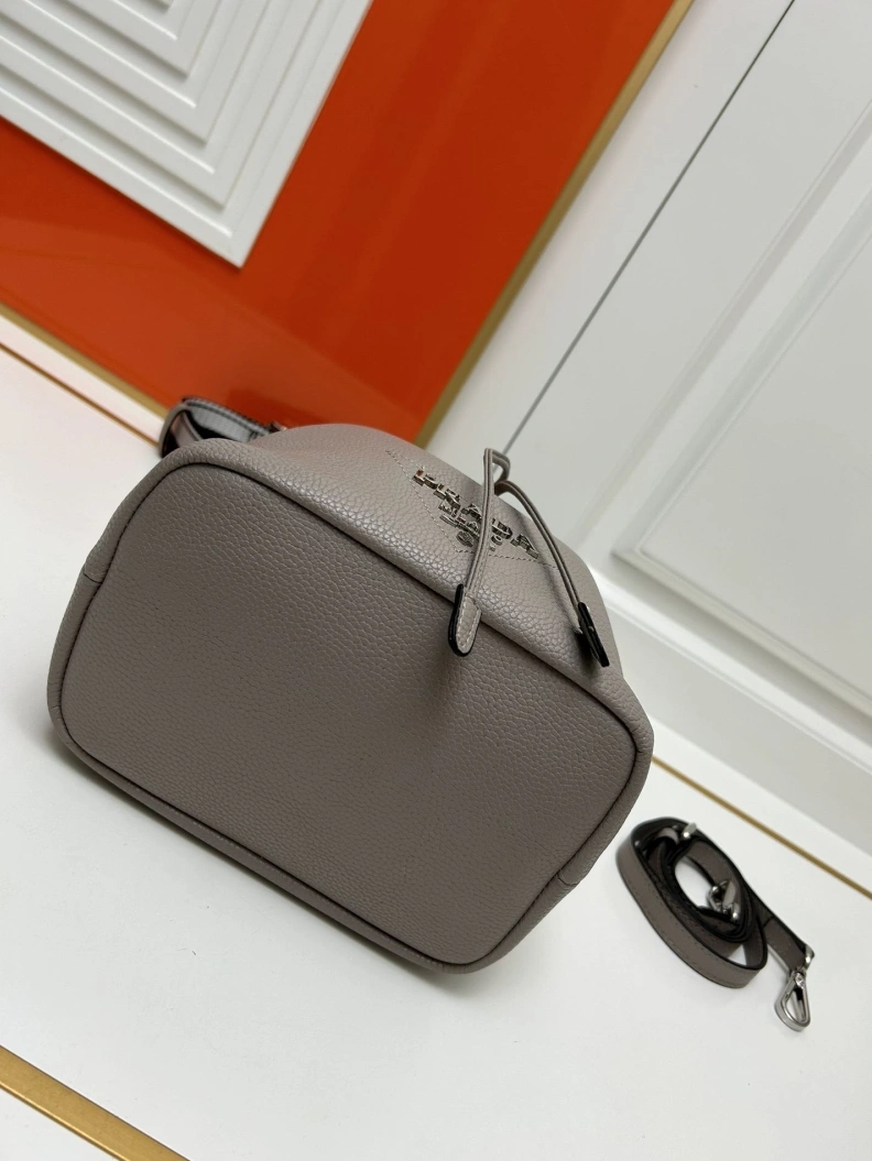 Practical Prxdx Bucket Bags 59061