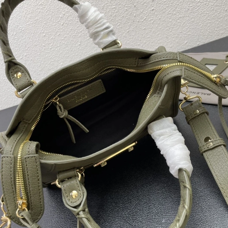 Bxlxnciaga Top Handle Bags Sleek 78675