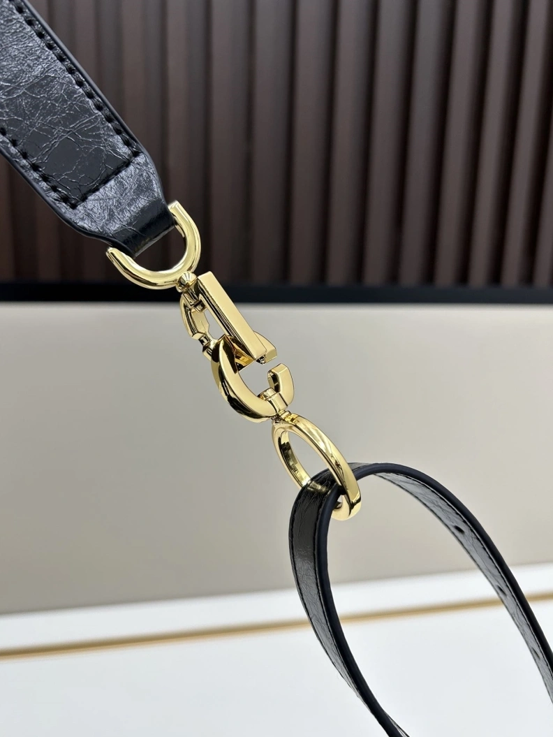Versatile Dxxr Top Handle Bags 61512