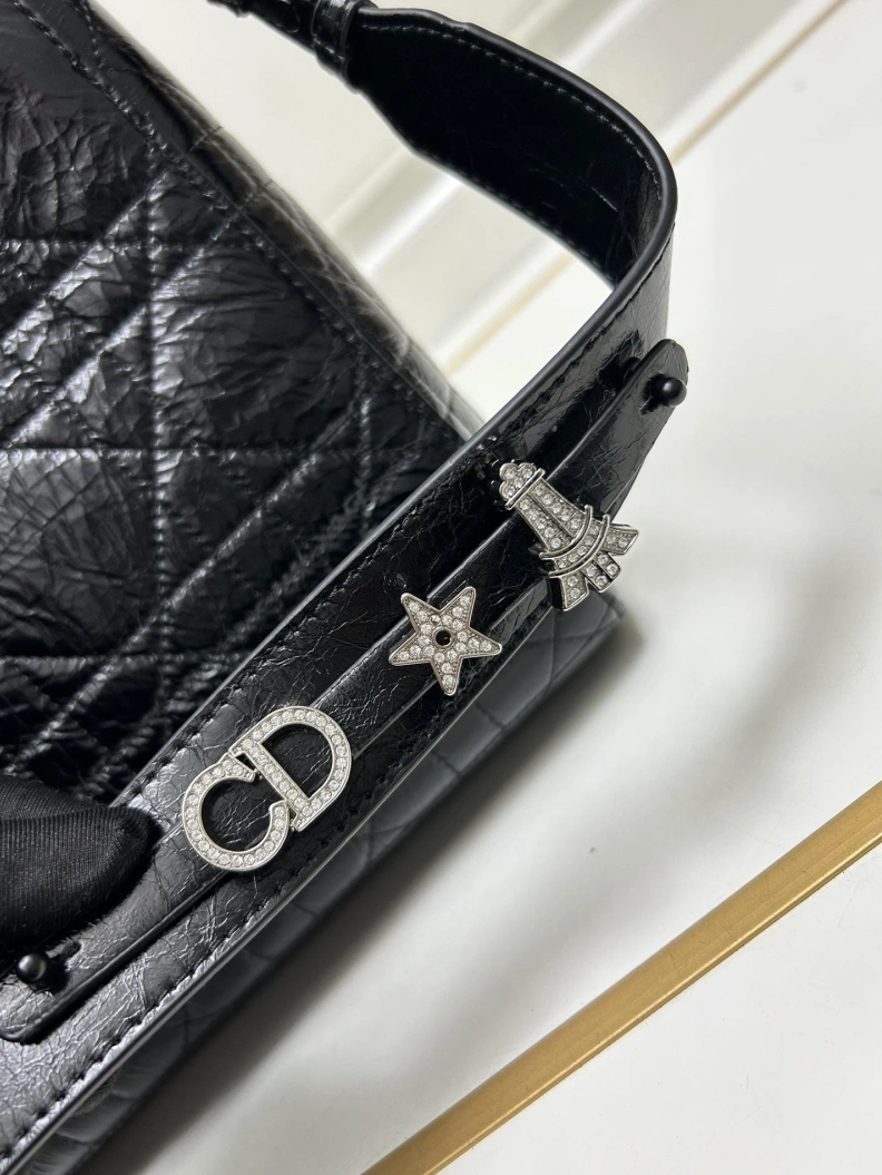 EyeCatching Dxxr Top Handle Bags 61521