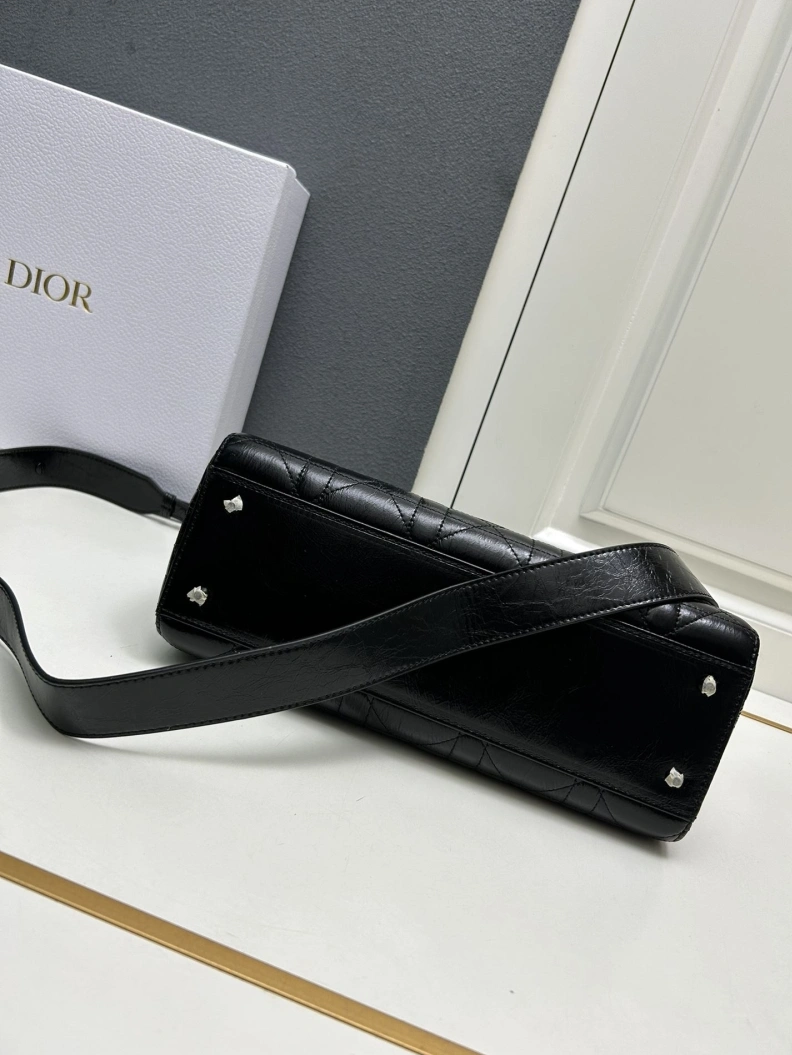 EyeCatching Dxxr Top Handle Bags 61521