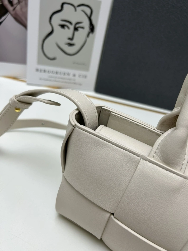 BX Top Handle Bags Classic 78370