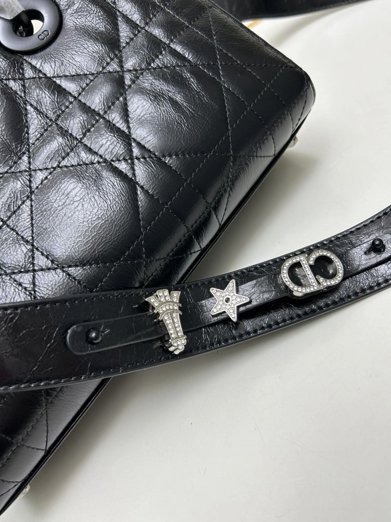 Dxxr Top Handle Bags ModernLook 61525