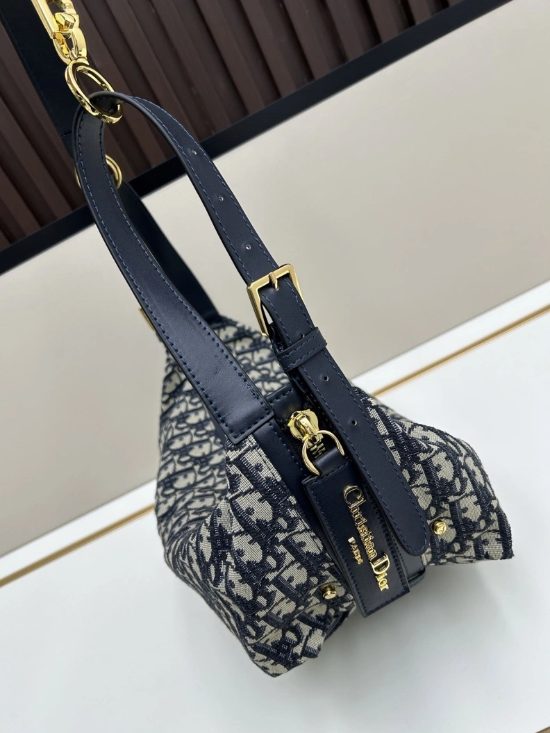 Sleek Dxxr Top Handle Bags 61513