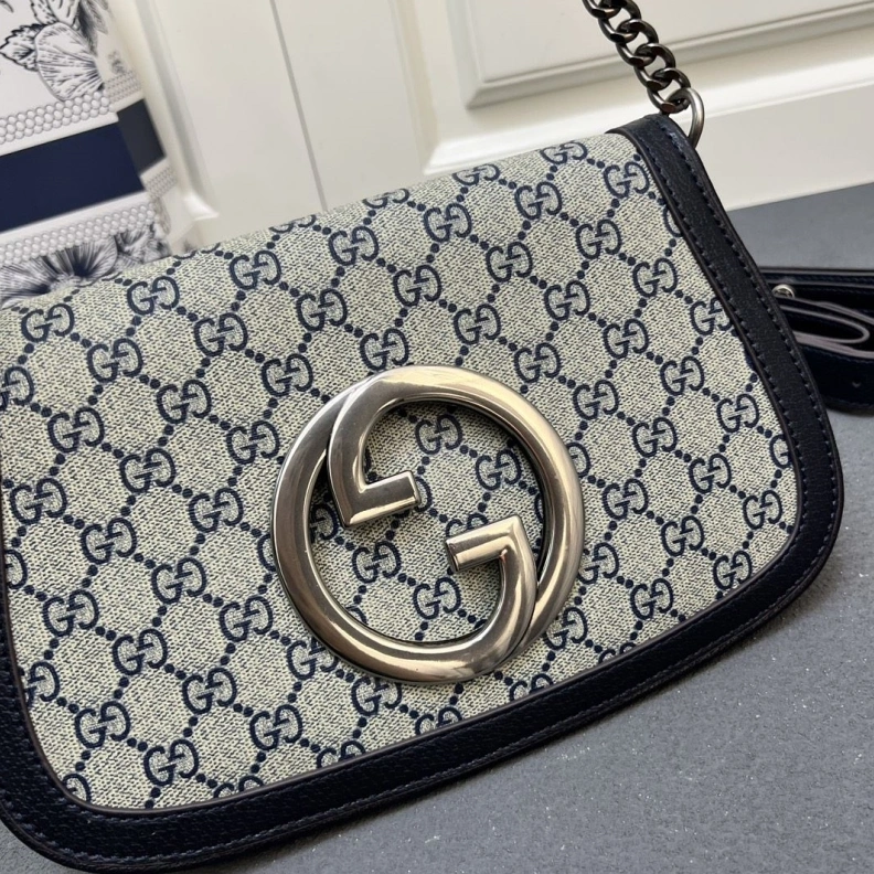 Trendsetting Gxccx Top Handle Bags 50444