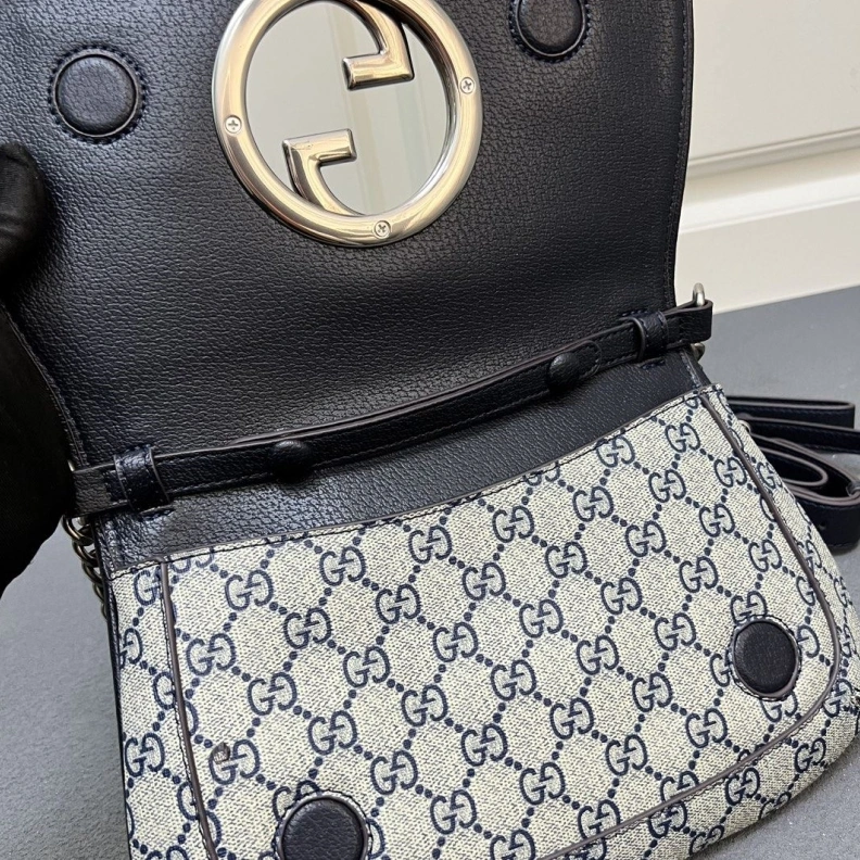Trendsetting Gxccx Top Handle Bags 50444