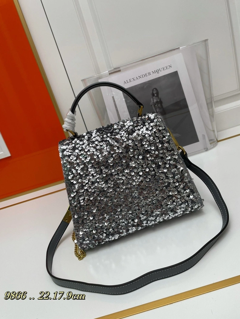 Vxlxntino Handle Bags Sleek 77129