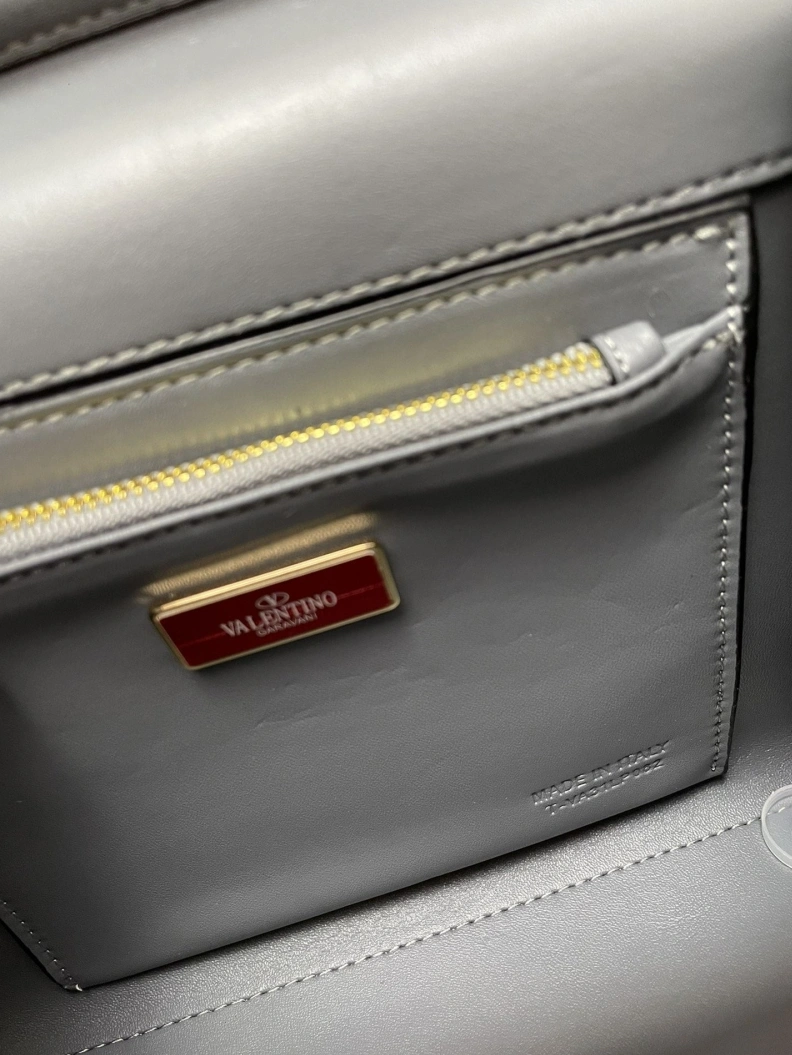 Vxlxntino Handle Bags Sleek 77129