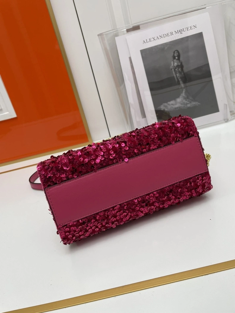 Classic Vxlxntino Handle Bags 77135