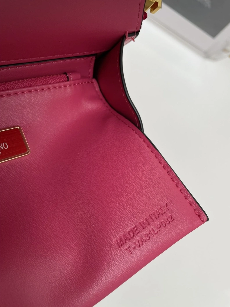 Classic Vxlxntino Handle Bags 77135