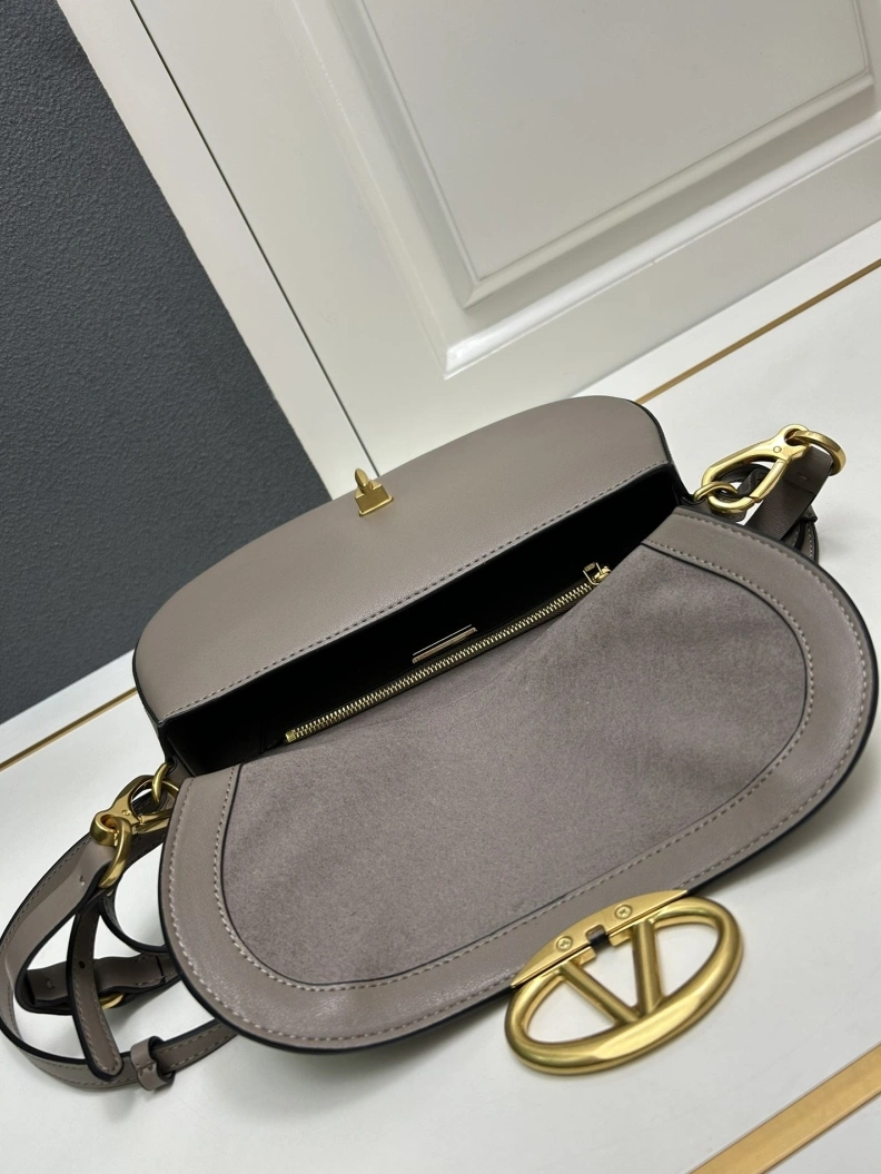 Timeless Vxlxntino Handle Bags 77143