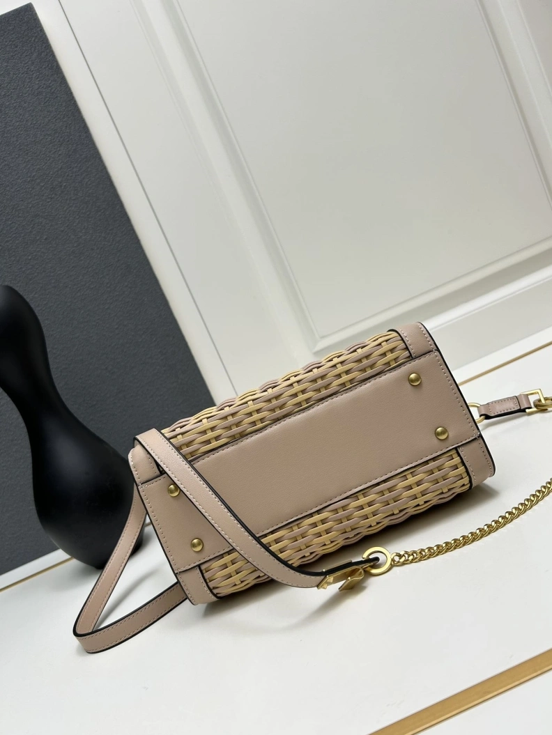 Versatile Vxlxntino Handle Bags 77142
