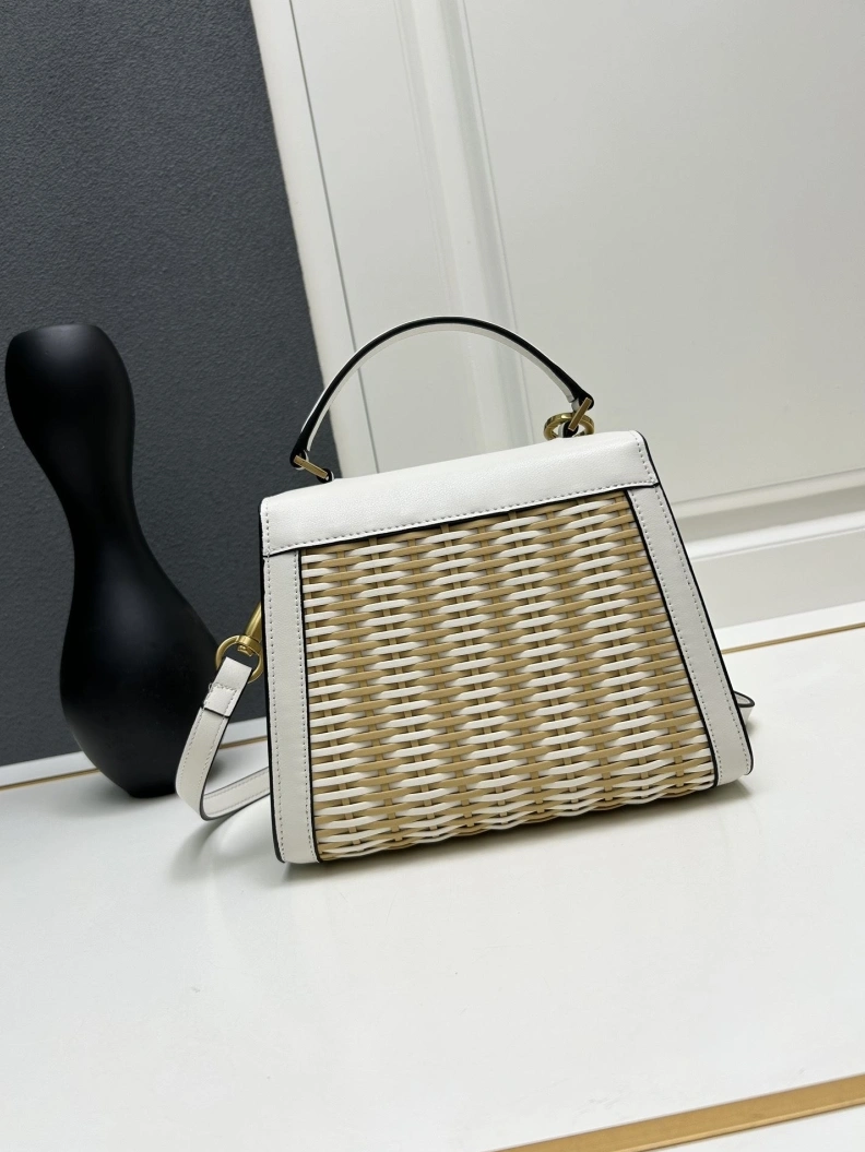 Soft Vxlxntino Handle Bags 77107