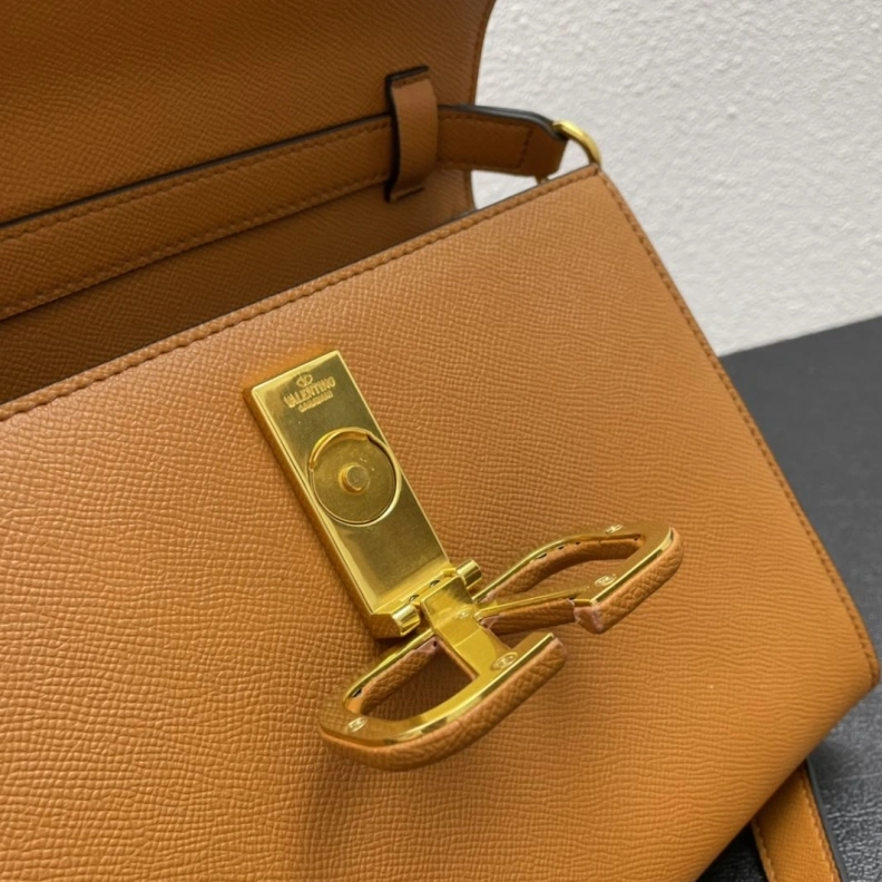 Vxlxntino Handle Bags WellDesigned 77121