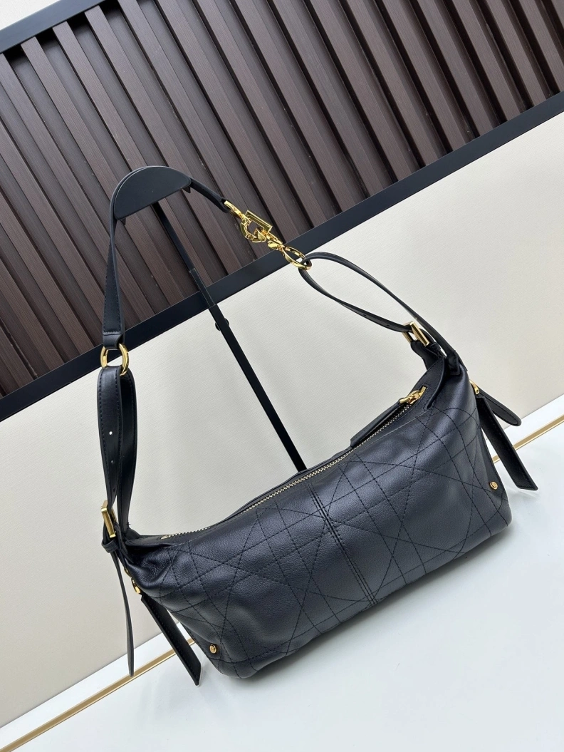 Dxxr Top Handle Bags WellDesigned 61503