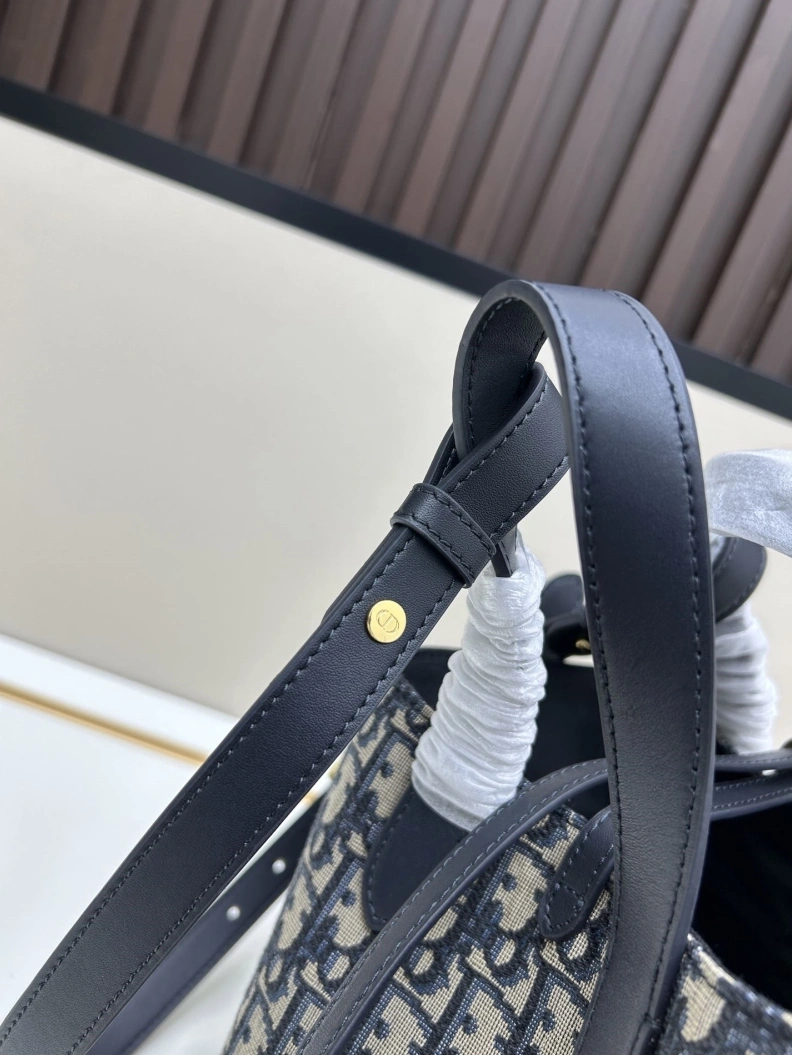 Functional Dxxr Top Handle Bags 61478