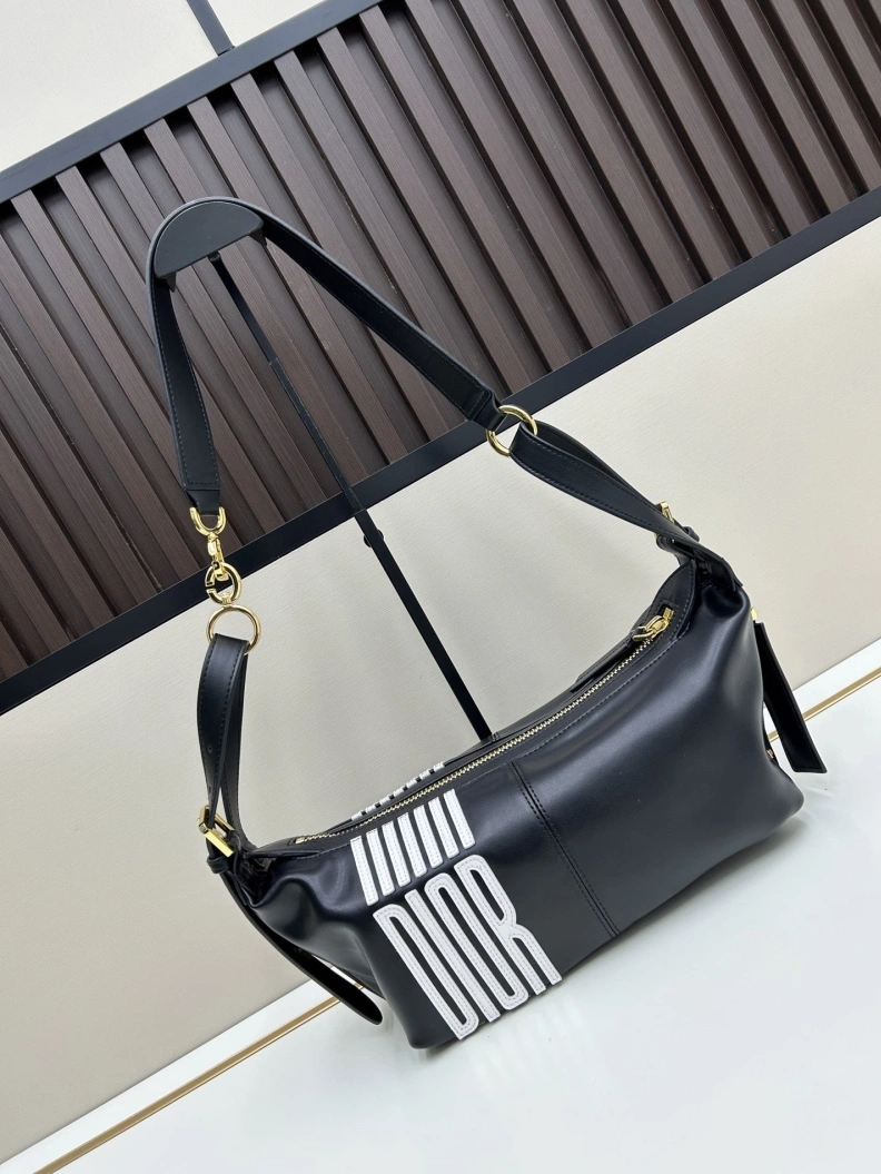 Dxxr Top Handle Bags Timeless 61477