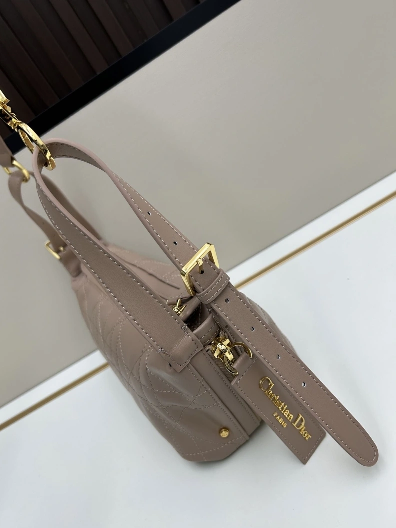 EyeCatching Dxxr Top Handle Bags 61487