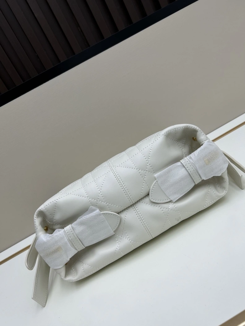Unique Dxxr Top Handle Bags 61493