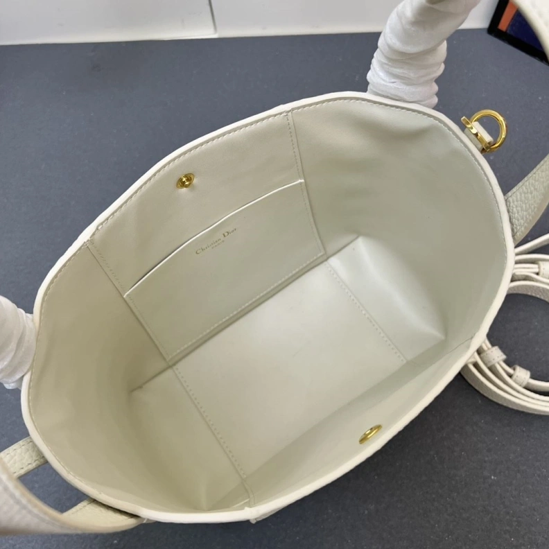 AllSeason Dxxr Bucket Bags 61820