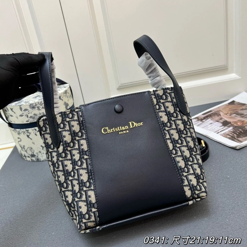Breathable Dxxr Bucket Bags 61787