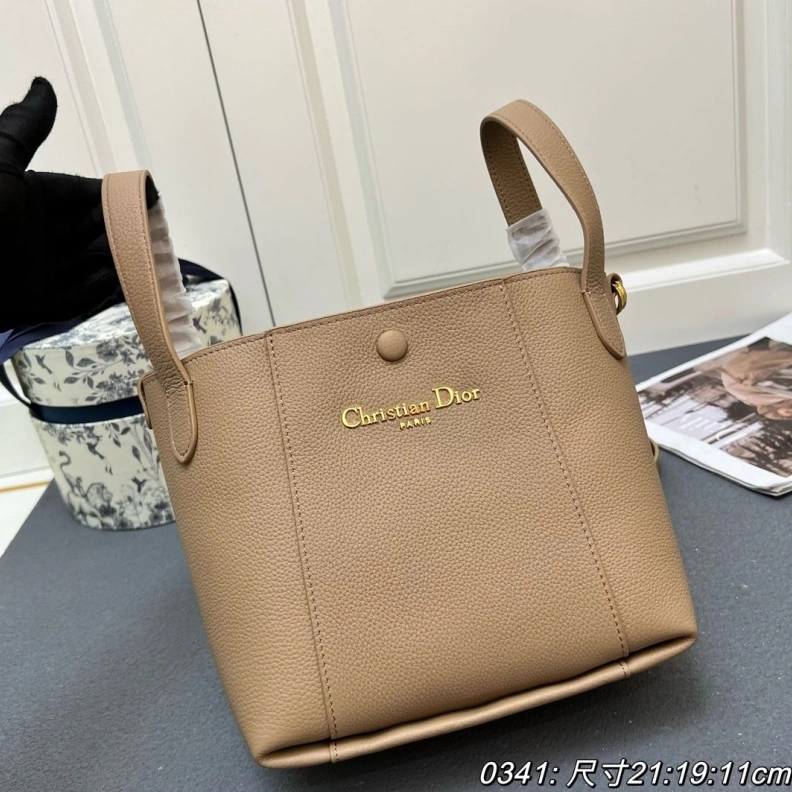 Timeless Dxxr Bucket Bags 61778