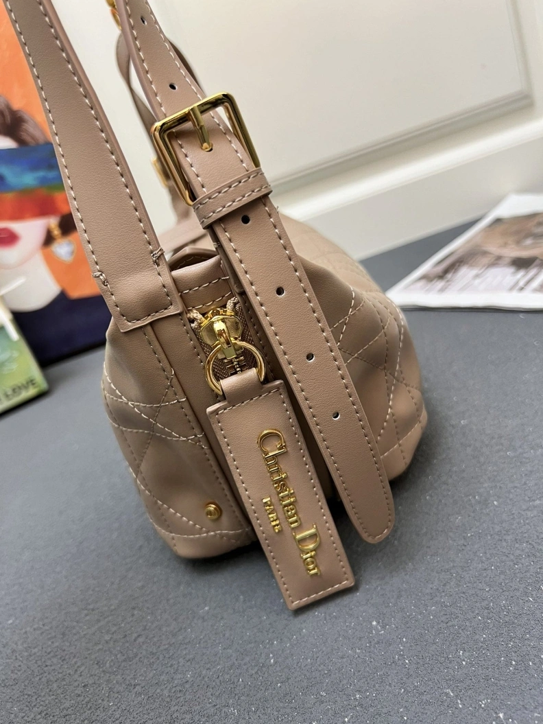 Vibrant Dxxr Top Handle Bags 61480
