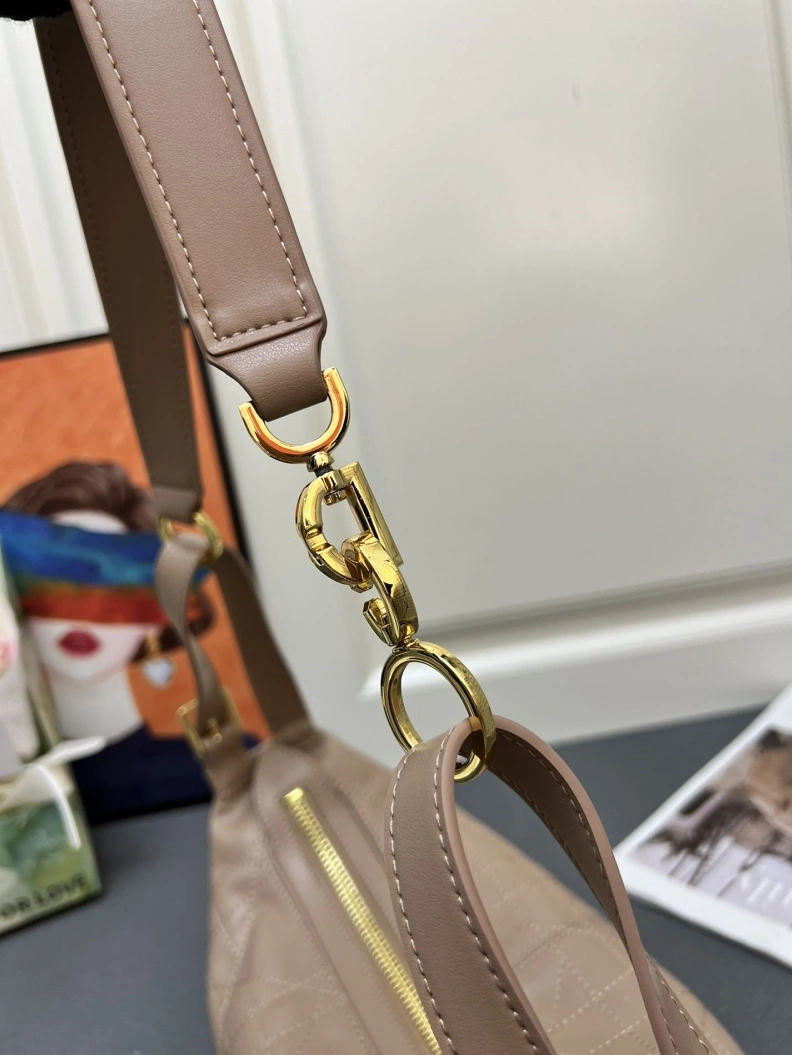 Vibrant Dxxr Top Handle Bags 61480