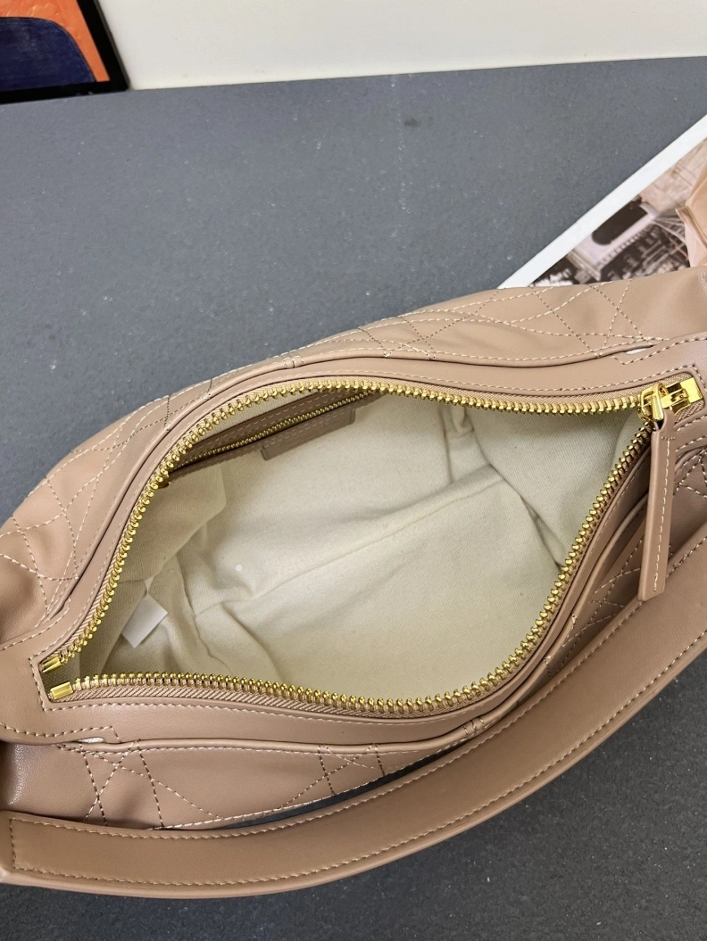Vibrant Dxxr Top Handle Bags 61480