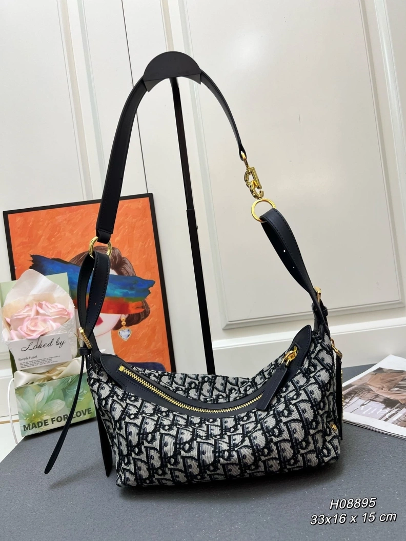 Cozy Dxxr Top Handle Bags 61479