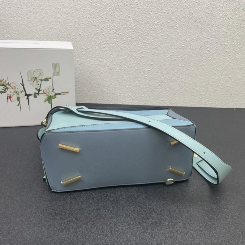 Fashionable Lxxwe Handle Bags 77725