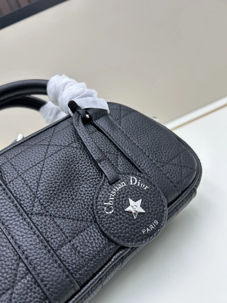 Versatile Dxxr Top Handle Bags 61506