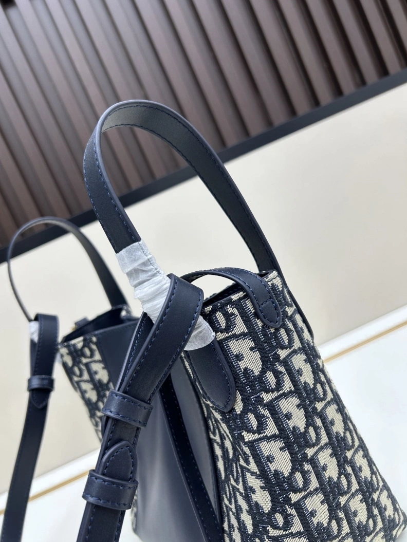 Dxxr Top Handle Bags GoAnywhere 61492