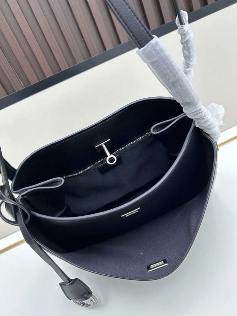 Bxlxnciaga Top Handle Bags Cozy 78595