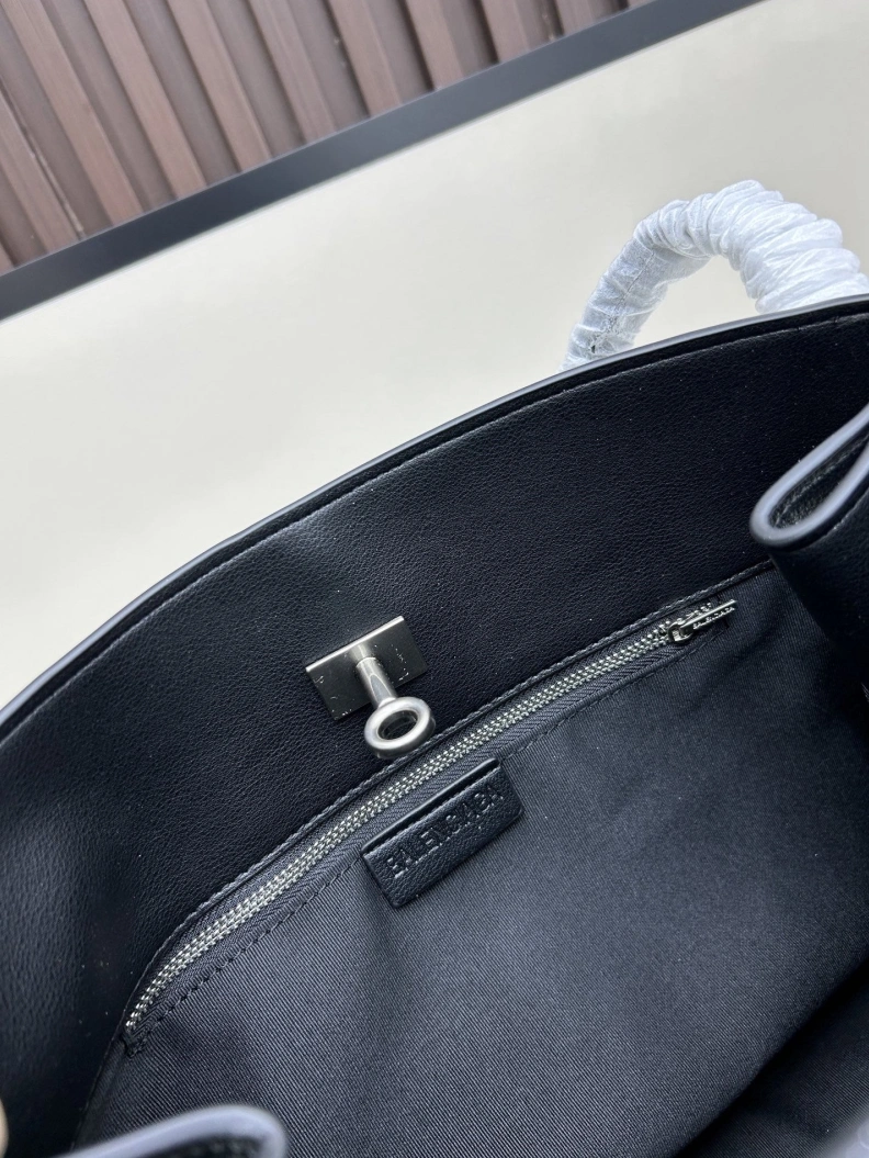 Bxlxnciaga Top Handle Bags Cozy 78595