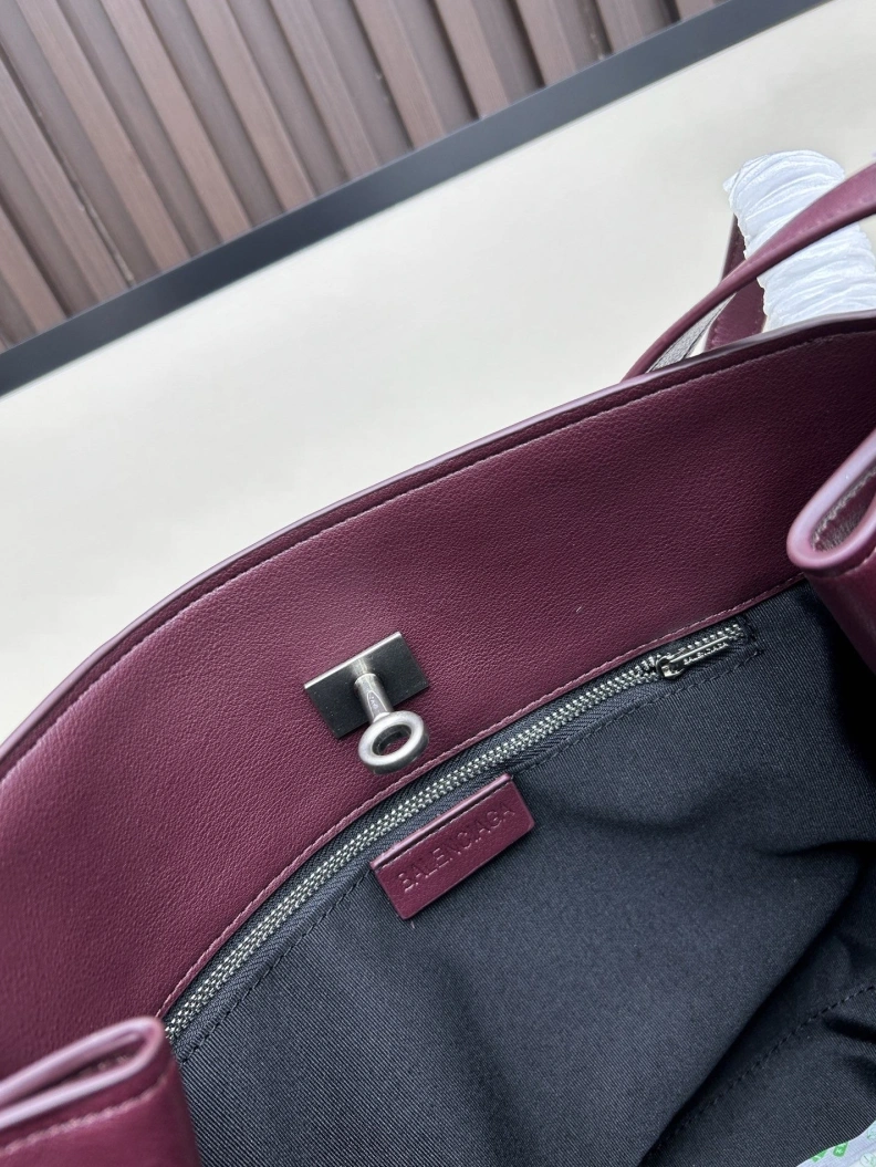 Bxlxnciaga Top Handle Bags Bright 78601