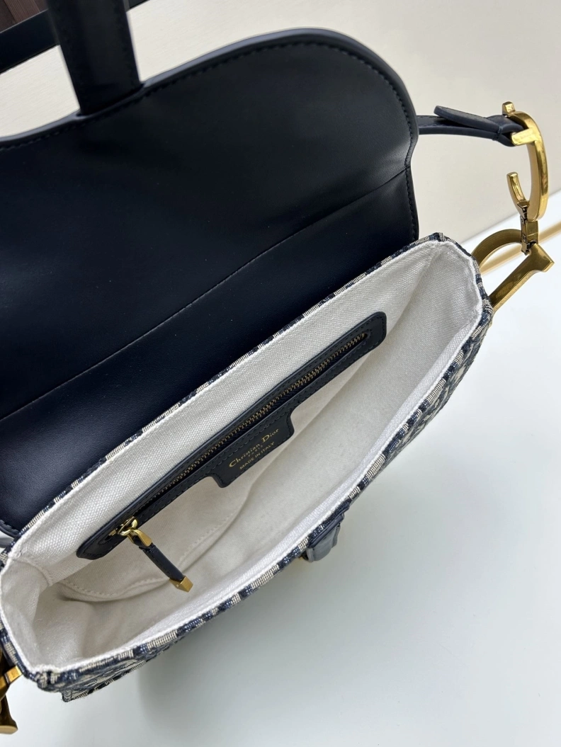 Sleek Dxxr Saddle Bags 61707
