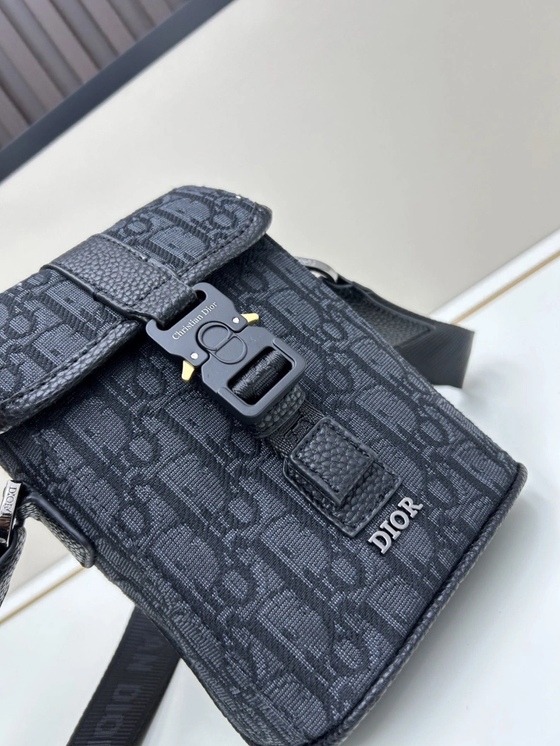 Vibrant Dxxr Satchel bags 61654