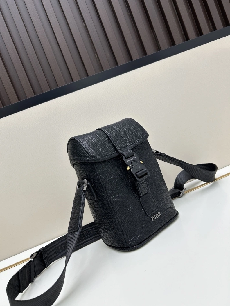 Dxxr Satchel bags Trendsetting 61649