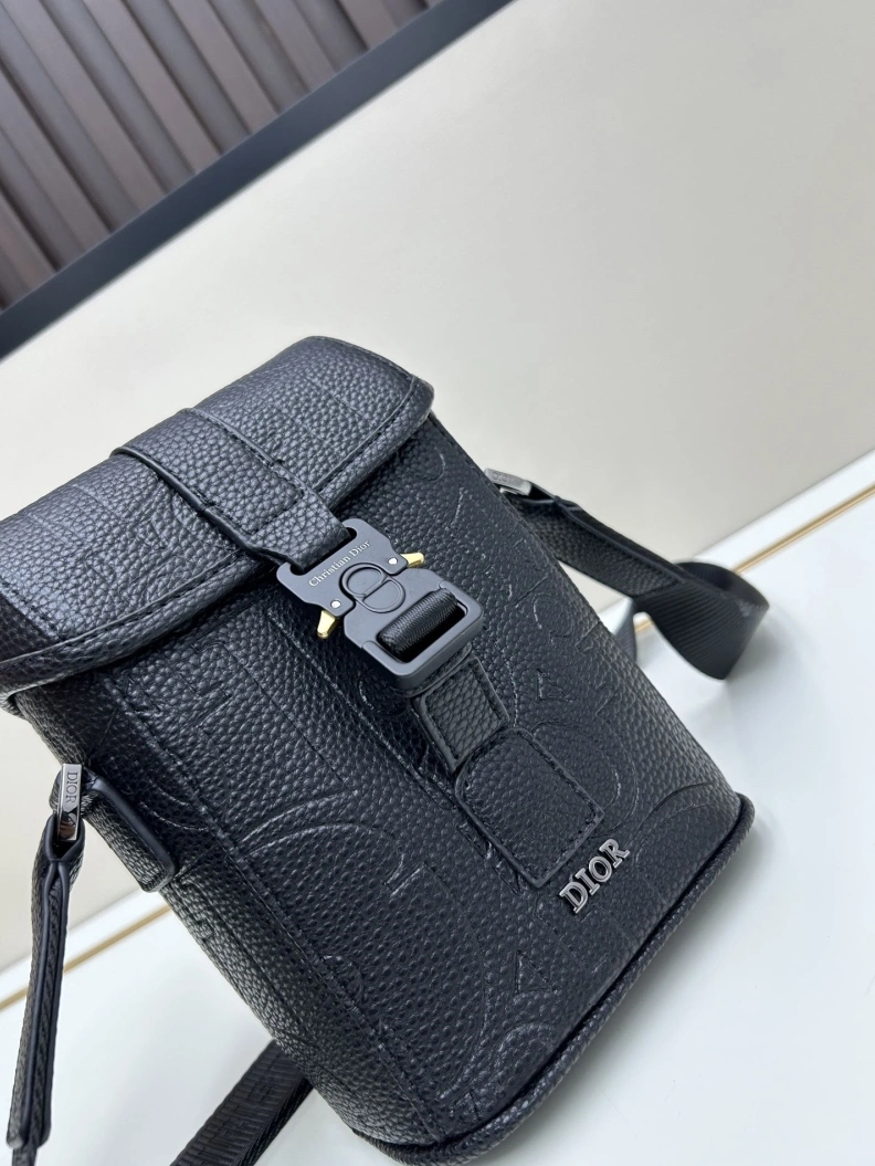 Dxxr Satchel bags Trendsetting 61649