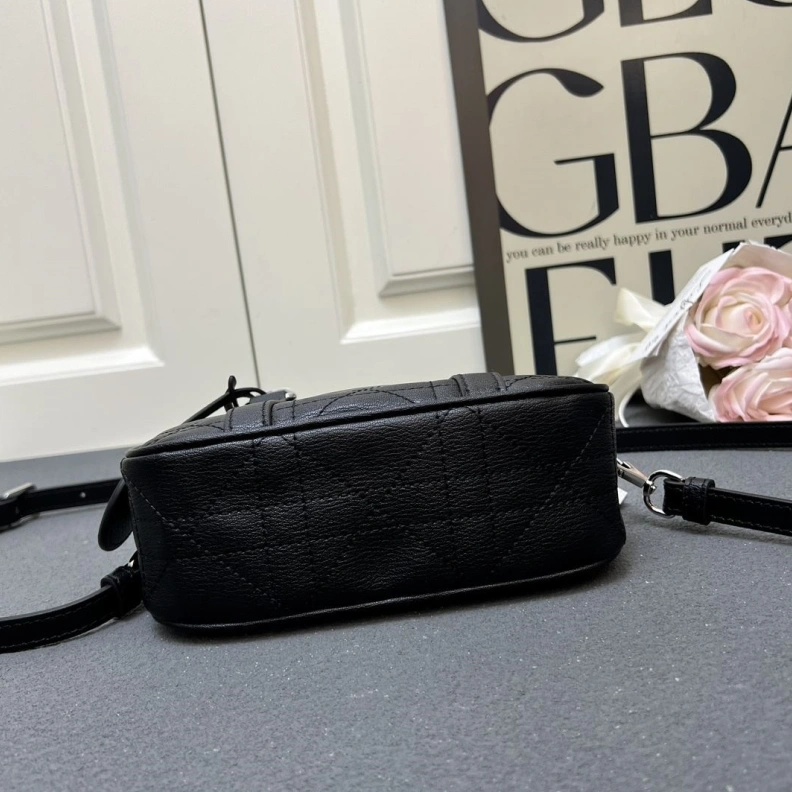 UrbanStyle Dxxr Top Handle Bags 61496