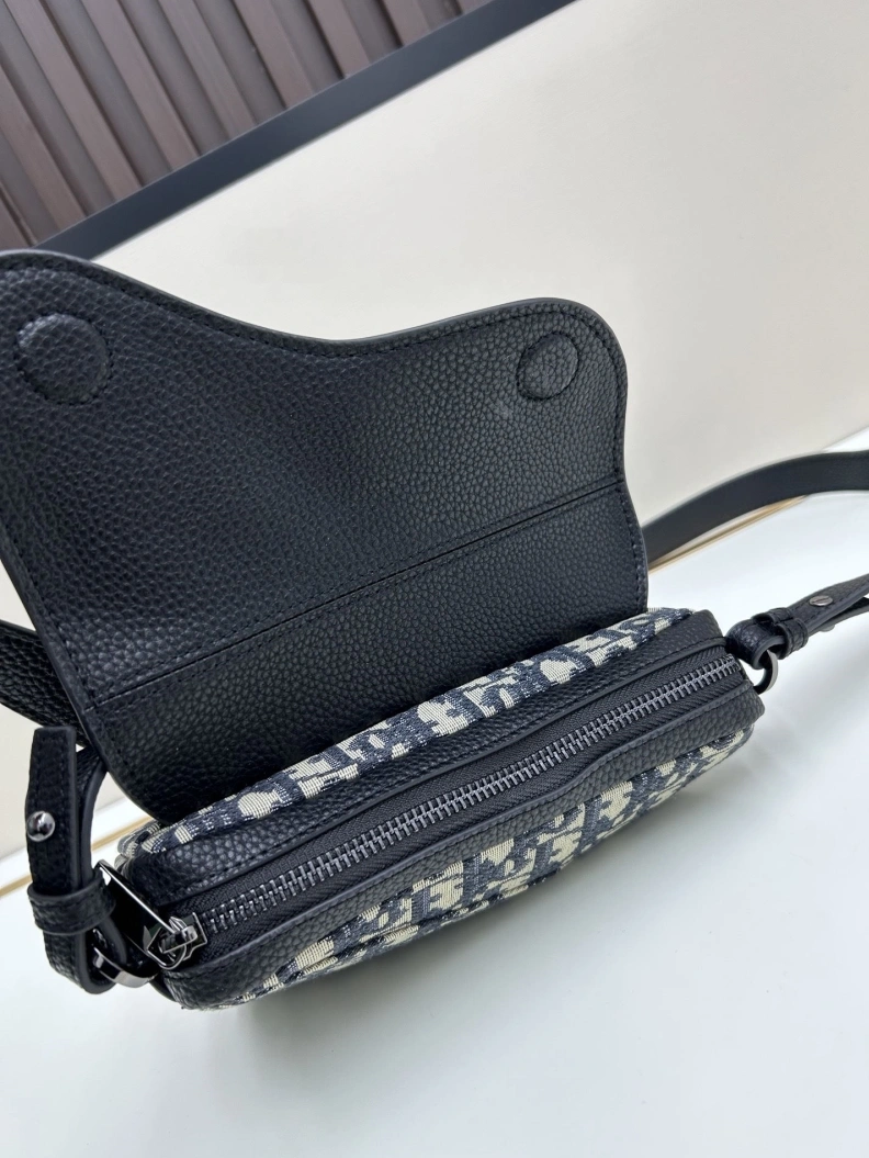 Reliable Dxxr Saddle Bags 61732