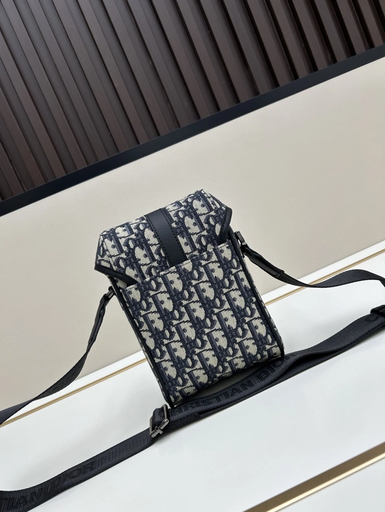 Durable Dxxr Satchel bags 61642
