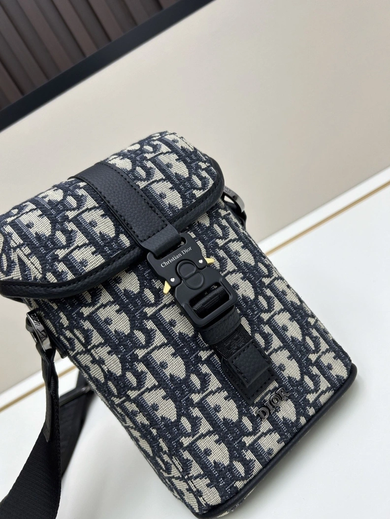 Durable Dxxr Satchel bags 61642