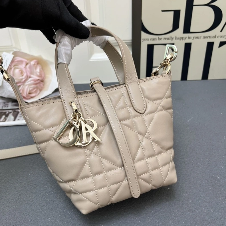 Sophisticated Dxxr Shopping Bags 61577