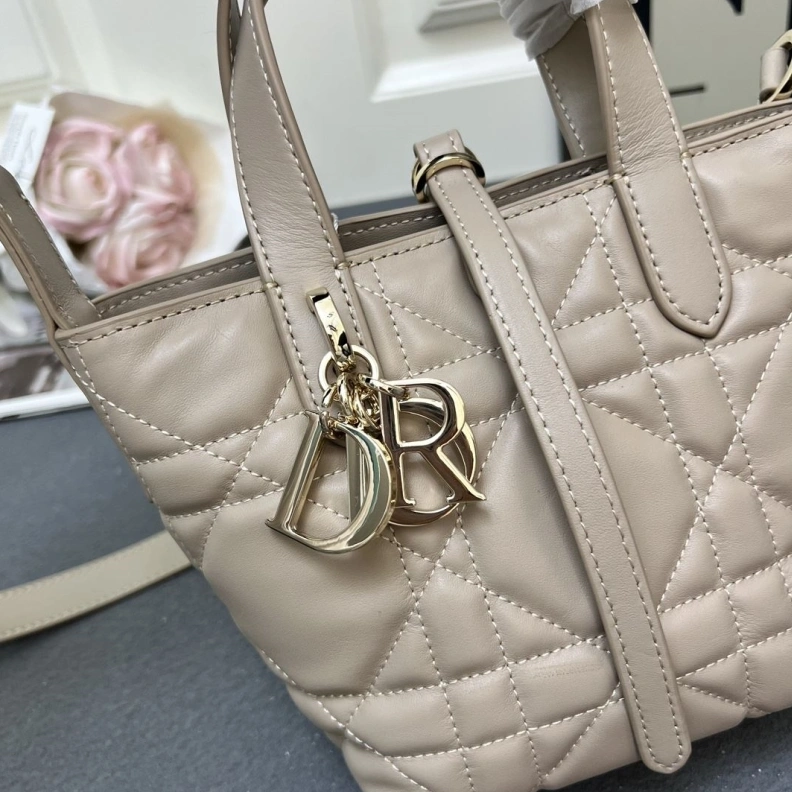 Sophisticated Dxxr Shopping Bags 61577
